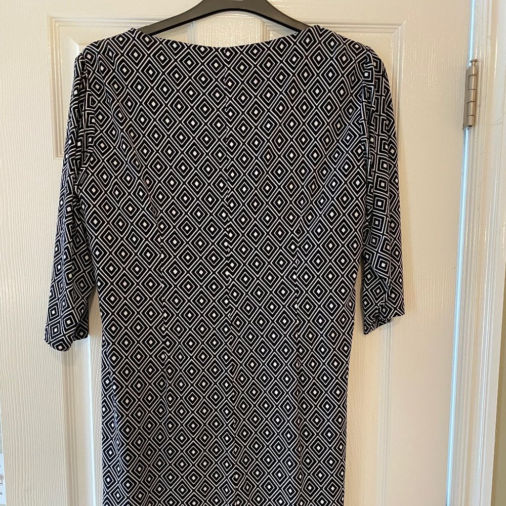 Geometric pattern Dress - Picture 2 of 7